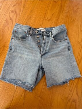 Denim forum the Yoko hi-rise thigh short size 27 light wash button fly